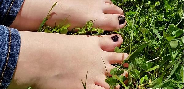  I Want You to Cum ALL Over my Oiled Up Little FEET - PUBLIC foot show!